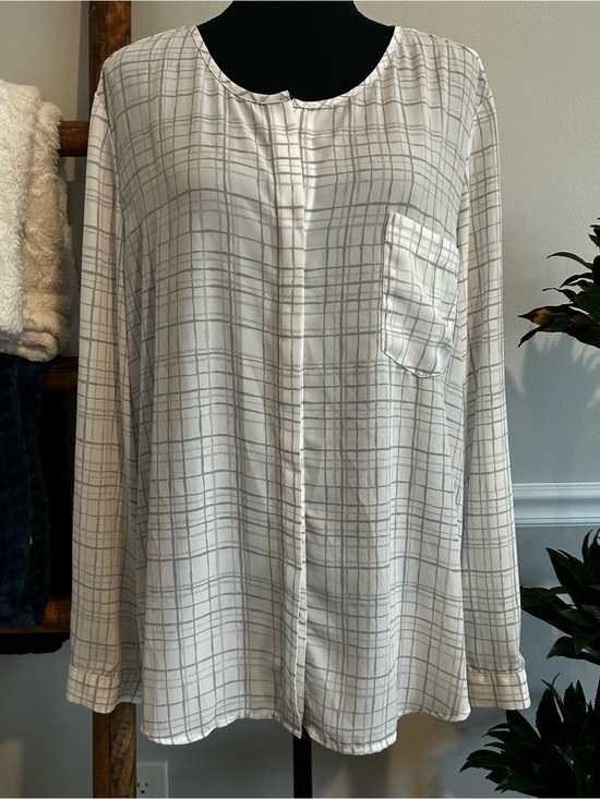 Calvin Klein Jeans Tops - Calvin Klein Jeans White Button-Down Shirt with Gray Grid Size XL